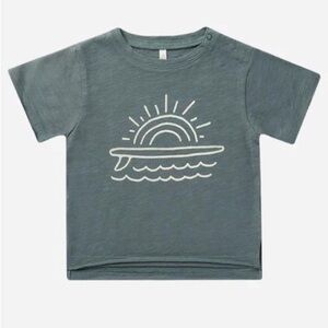 Rylee and Cru t-shirt 12-18M snap sleeved excellent used condition no flaws